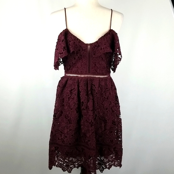 Romeo & Juliet Couture off the Shoulder Lace Dress NWT - Picture 2 of 15